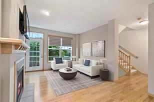 1862 Colonial Ln, Chanhassen, MN 55317 - Photo 3