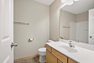 1862 Colonial Ln, Chanhassen, MN 55317 - Photo 17