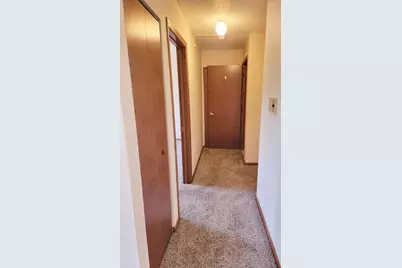 11 Park Street N, Fairfax, MN 55332 - Photo 9