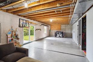 1715 Hemlock Way, Chanhassen, MN 55317 - Photo 31