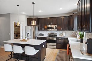 1715 Hemlock Way, Chanhassen, MN 55317 - Photo 9