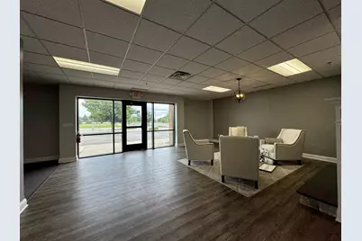 2850 Cutters Grove Avenue #Suite 106, Anoka, MN 55303 - Photo 3