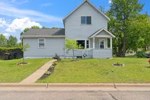 523 Cora St, Brainerd, MN 56401 - Photo 1