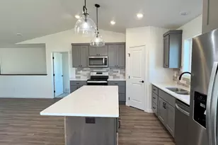 1920 Long Prairie Ln, Detroit Lakes, MN 56501 - Photo 11