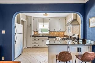 283 Hamline Ave S, Saint Paul, MN 55105 - Photo 13