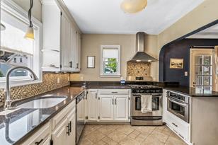 283 Hamline Ave S, Saint Paul, MN 55105 - Photo 17