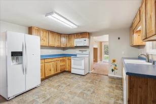 503 12th St W, Hastings, MN 55033 - Photo 5