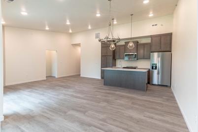 805 9th Avenue SW #B, Perham, MN 56573 - Photo 5