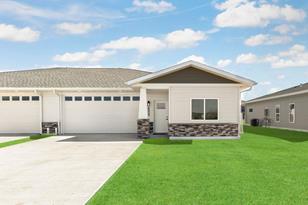 805 9th Ave SW, Perham, MN 56573 - Photo 1