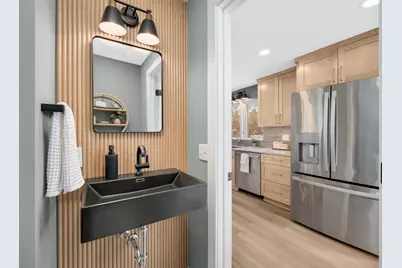 870 Lakeview Avenue, Saint Paul, MN 55117 - Photo 17