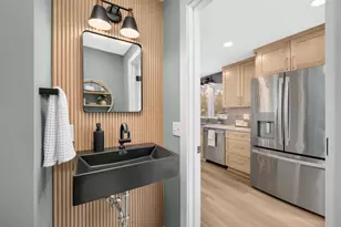 870 Lakeview Ave, Saint Paul, MN 55117 - Photo 17