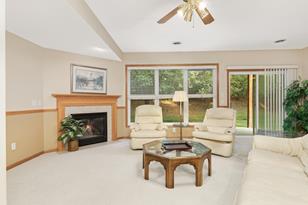 435 Campfire Curv, Chaska, MN 55318 - Photo 3