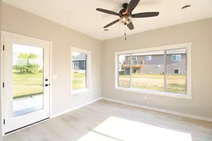 864 Bucknell Ln SE, Stewartville, MN 55976 - Photo 7