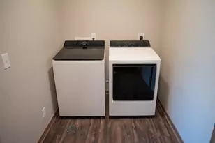 2218 Red Bird Ln, Fairmont, MN 56031 - Photo 21