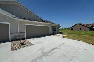 2224 Red Bird Ln, Fairmont, MN 56031 - Photo 31