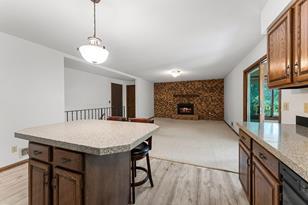 8142 137th Ct, Apple Valley, MN 55124 - Photo 11