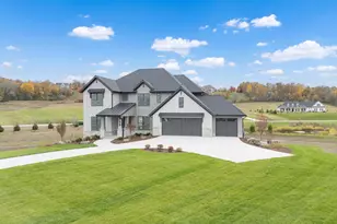 795 Irvin Ln SW, Rochester, MN 55902 - Photo 3