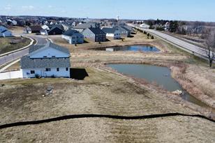 11492 Lakewood Dr NE, Albertville, MN 55301 - Photo 1