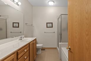18795 Jordan Cir, Lakeville, MN 55044 - Photo 15