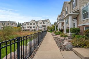5179 Fairpoint Dr N, Hugo, MN 55038 - Photo 5