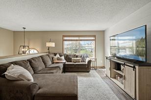 5179 Fairpoint Dr N, Hugo, MN 55038 - Photo 11
