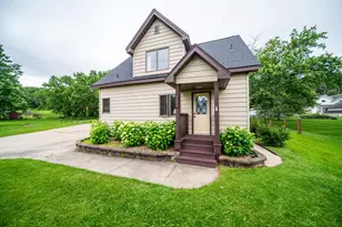 240 1st Ave NE, Oronoco, MN 55960 - Photo 1