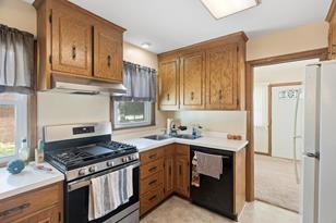 2147 Ames Ave, Saint Paul, MN 55119 - Photo 5