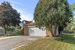 14655 Hanover Ln, Apple Valley, MN 55124 - Photo 5