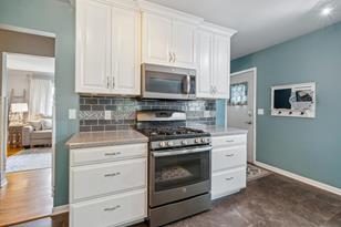 9624 Clinton Ave S, Bloomington, MN 55420 - Photo 3