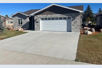 1615 30th Street NW #4, Bemidji, MN 56601 - Photo 1