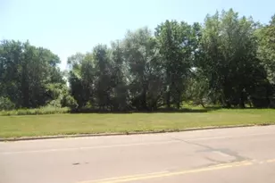 6th Crn 17th St/6th Ave, Windom, MN 56101 - Photo 1