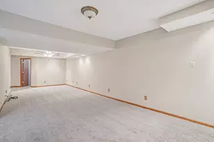 577 Eagle Ridge Rd, Woodbury, MN 55125 - Photo 39