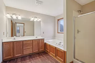 577 Eagle Ridge Rd, Woodbury, MN 55125 - Photo 31