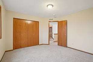 577 Eagle Ridge Rd, Woodbury, MN 55125 - Photo 33