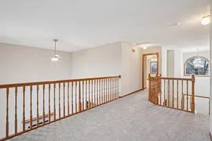 577 Eagle Ridge Rd, Woodbury, MN 55125 - Photo 25