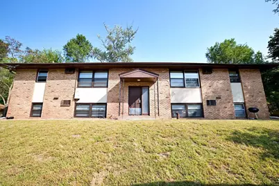 4811 Lakeview Avenue N, Brooklyn Center, MN 55429 - Photo 1