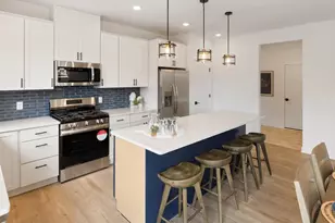 13609 Hollybrook Dr, Apple Valley, MN 55124 - Photo 17