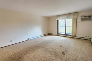 11160 Anderson Lakes Pkwy, Eden Prairie, MN 55344 - Photo 15
