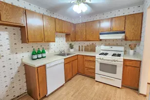 11160 Anderson Lakes Pkwy, Eden Prairie, MN 55344 - Photo 23