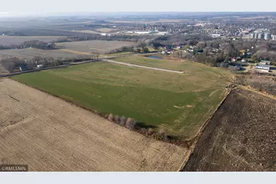 450 Engel Drive, Kenyon, MN 55946 - Photo 3