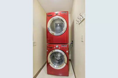 6105 Lincoln Drive #239, Edina, MN 55436 - Photo 17