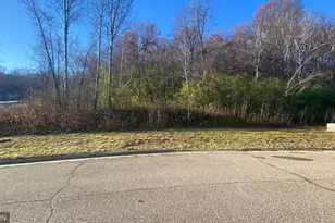 4419 Twin Oaks Ct, Eau Claire, WI 54701 - Photo 1