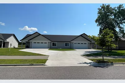 323 1/2 Unit 3 Fairgrounds Road N, Alexandria, MN 56308 - Photo 1