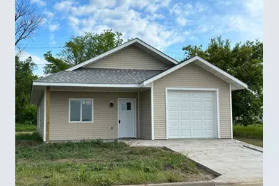 121 1st St NE, Cass Lake, MN 56633 - Photo 1