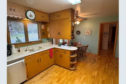 508 S 4th Street, Olivia, MN 56277 - Photo 9