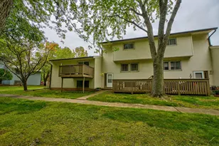 4843 Grenwich Way N, Oakdale, MN 55128 - Photo 1