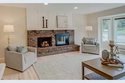 679 Marie Avenue W, Mendota Heights, MN 55118 - Photo 7