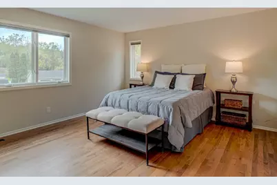 679 Marie Avenue W, Mendota Heights, MN 55118 - Photo 15