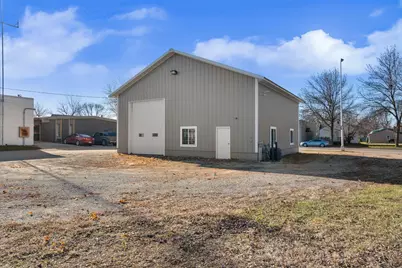 213 Broadway Avenue N, New Richland, MN 56072 - Photo 3