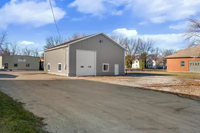 213 Broadway Avenue N, New Richland, MN 56072 - Photo 5